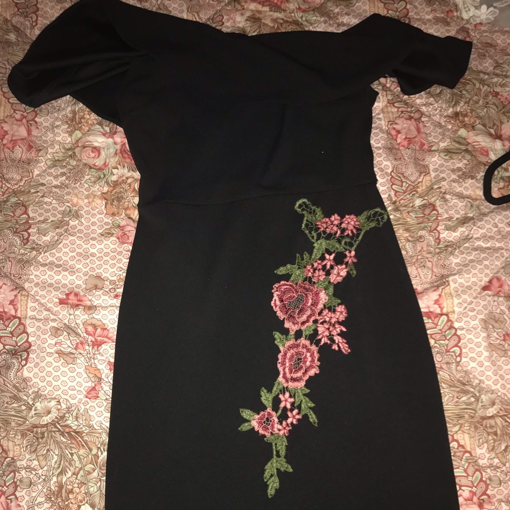 Black off the shoulder dress with flower detail 🌺